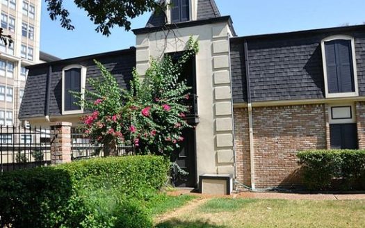 1-Bedroom Townhouse  for Rent in Houston, TX 77056 – $1195/mo | 1 Baths | Updated 2025