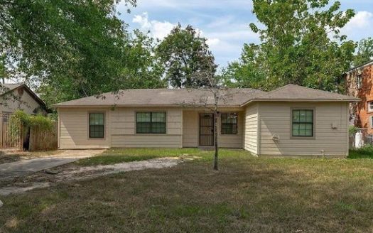 3-Bedroom Single Family Home for Rent in Houston, TX 77078 – $1550/mo | 1 Baths | Updated 2025
