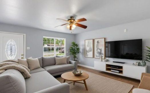 3-Bedroom Single Family Home for Rent in Austin, TX 78741 – $2000/mo | 1 Baths | Updated 2025