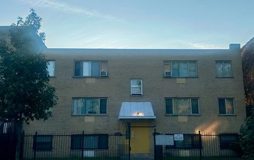 3-Bedroom Apartment  for Rent in Chicago, IL 60637 – $1500/mo | 1 Baths | Updated 2025