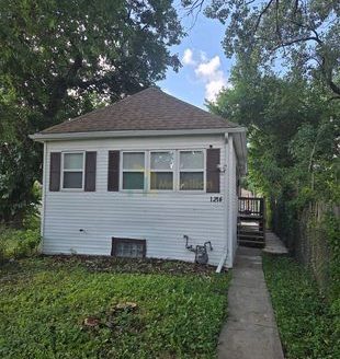 3-Bedroom Single Family Home for Rent in Chicago, IL 60643 – $1900/mo | 1 Baths | Updated 2025