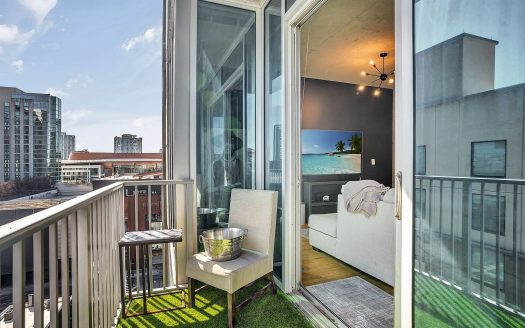 Condo for Sale in Nashville, TN 37201 – 1 Bedroom, 1 Bath – $499000