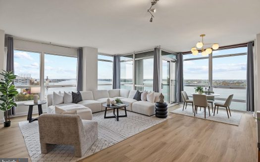 Condo for Sale in Philadelphia, PA 19123 – 2 Bedrooms, 3 Baths – $590000