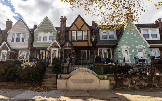 Townhouse for Sale in Philadelphia, PA 19135 – 3 Bedrooms, 2 Baths – $230000