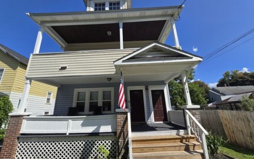 2-Bedroom Townhouse for Rent in Syracuse, NY 13204 – $1400/mo | 1 Baths | Updated 2025