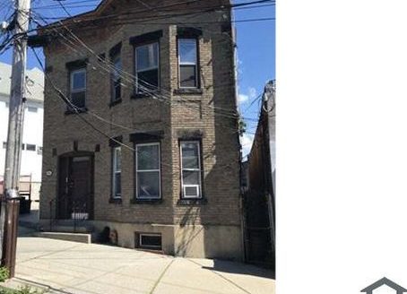 3-Bedroom Apartment for Rent in Staten Island, NY 10304 – $3550/mo | 1 Baths | Updated 2025