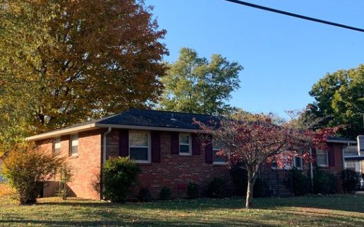 3-Bedroom Single Family Home for Rent in Hermitage, TN 37076 – $2050/mo | 2 Baths | Updated 2025
