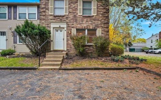 2-Bedroom Townhouse for Rent in Amherst, NY 14228 – $2250/mo | 3 Baths | Updated 2025