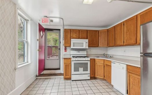 3-Bedroom Apartment for Rent in Philadelphia, PA 19129 – $1390/mo | 1 Baths | Updated 2025