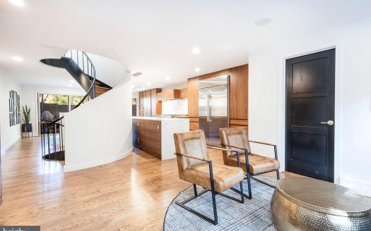 Single Family Home for Sale in Philadelphia, PA 19106 – 4 Bedrooms, 3 Baths – $1799000