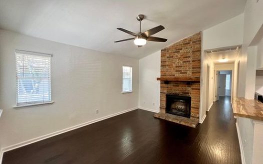 3-Bedroom Townhouse for Rent in Austin, TX 78704 – $1850/mo | 2 Baths | Updated 2025