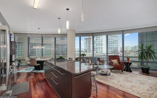 Condo for Sale in Philadelphia, PA 19103 – 2 Bedrooms, 2 Baths – $699000