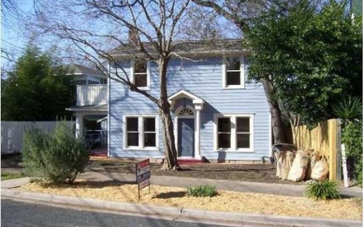 4-Bedroom Single Family Home for Rent in Austin, TX 78705 – $4200/mo | 2 Baths | Updated 2025