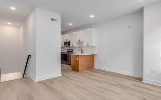 2-Bedroom Townhouse for Rent in Philadelphia, PA 19104 – $1600/mo | 3 Baths | Updated 2025