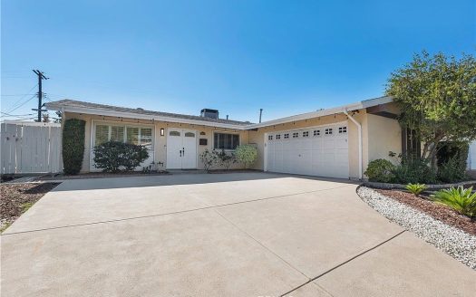 Single Family Home for Sale in Granada Hills, CA 91344 – 3 Bedrooms, 2 Baths – $1049000