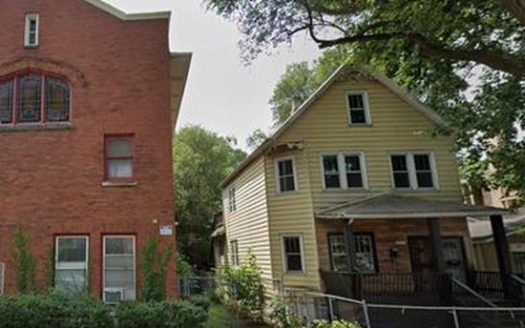 2-Bedroom Townhouse  for Rent in Chicago, IL 60619 – $1300/mo | 1 Baths | Updated 2025