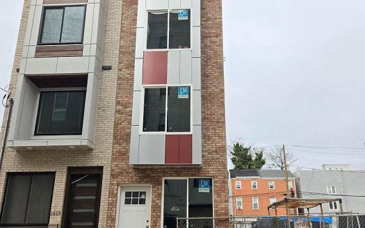 Townhouse for Sale in Philadelphia, PA 19121 – 5 Bedrooms, 4 Baths – $520000