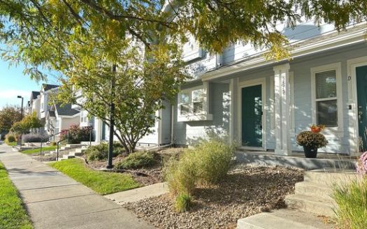 2-Bedroom Townhouse  for Rent in Denver, CO 80249 – $2400/mo | 3 Baths | Updated 2025