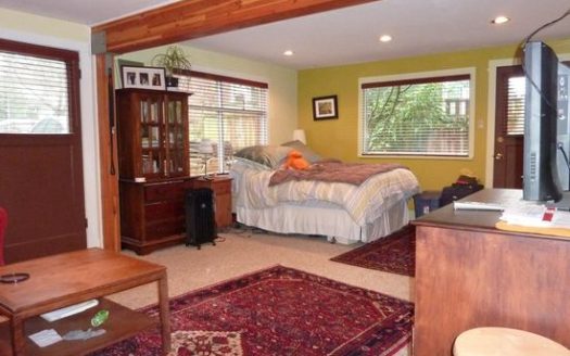 1-Bedroom Single Family Home for Rent in Seattle, WA 98122 – $1700/mo | 1 Baths | Updated 2025