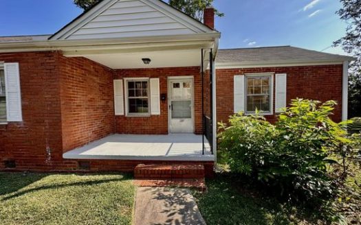 1-Bedroom Apartment  for Rent in Charlotte, NC 28209 – $1395/mo | 1 Baths | Updated 2025