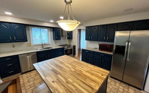 3-Bedroom Single Family Home for Rent in Liverpool, NY 13090 – $2750/mo | 2 Baths | Updated 2025
