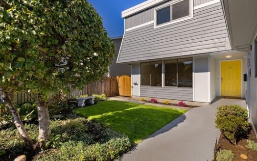 2-Bedroom Townhouse  for Rent in Seattle, WA 98107 – $3200/mo | 2 Baths | Updated 2025