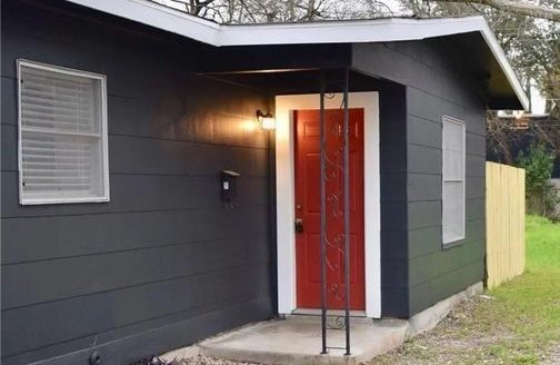 2-Bedroom Townhouse for Rent in Austin, TX 78751 – $2300/mo | 1 Baths | Updated 2025