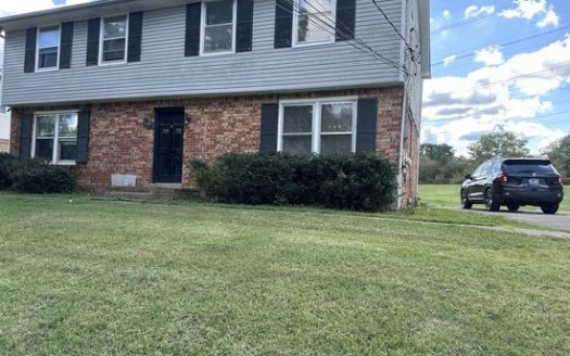 3-Bedroom Townhouse for Rent in Nashville, TN 37221 – $1600/mo | 2 Baths | Updated 2025