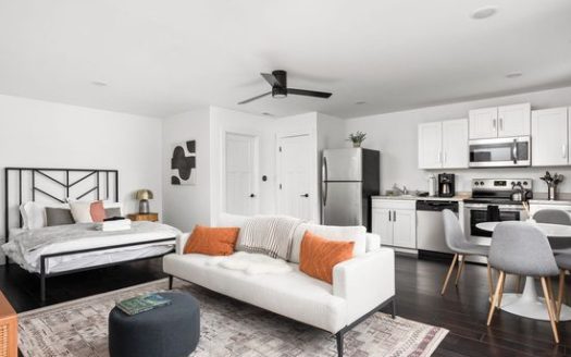 5-Bedroom Apartment for Rent in Indianapolis, IN 46203 – $32475/mo | 6 Baths | Updated 2025