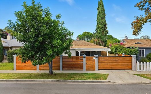 Single Family Home for Sale in Reseda, CA 91335 – 8 Bedrooms, 5 Baths – $1379000