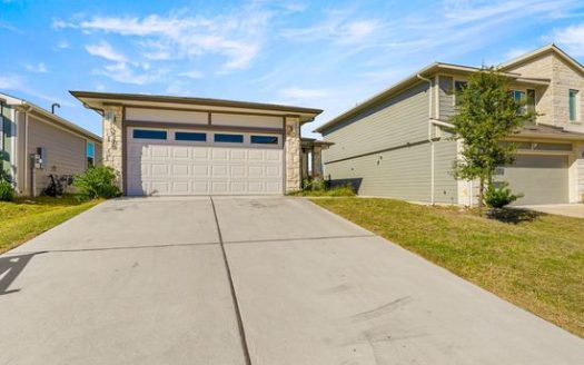 3-Bedroom Single Family Home for Rent in Austin, TX 78754 – $2300/mo | 2 Baths | Updated 2025