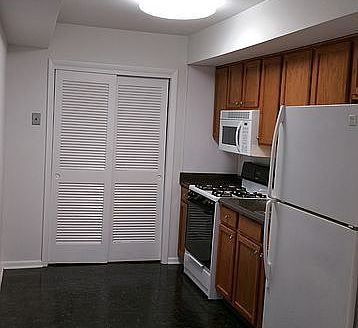 Multi Family Home for Sale in Philadelphia, PA 19115 – 4 Bedrooms, 2 Baths – $650000