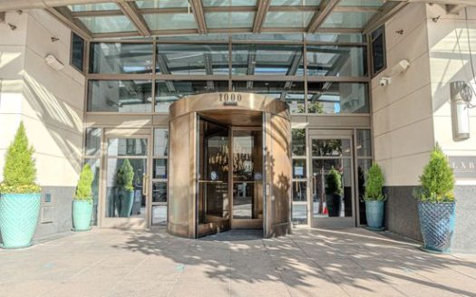 2-Bedroom Apartment  for Rent in Seattle, WA 98104 – $5500/mo | 3 Baths | Updated 2025