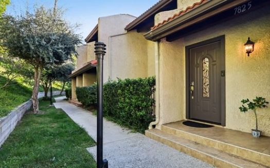 Townhouse for Sale in Burbank, CA 91504 – 3 Bedrooms, 3 Baths – $779950