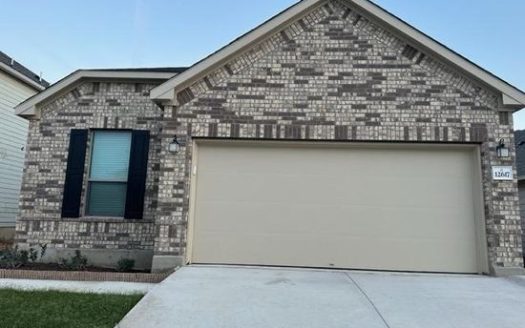4-Bedroom Single Family Home for Rent in Manor, TX 78653 – $1850/mo | 2 Baths | Updated 2025