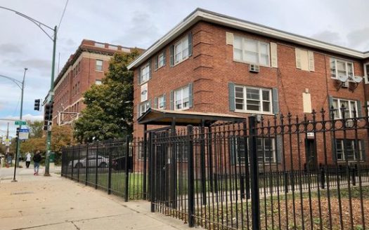 2-Bedroom Apartment  for Rent in Chicago, IL 60644 – $995/mo | 1 Baths | Updated 2025