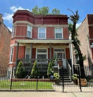 3-Bedroom Apartment for Rent in Chicago, IL 60621 – $1950/mo | 1 Baths | Updated 2025