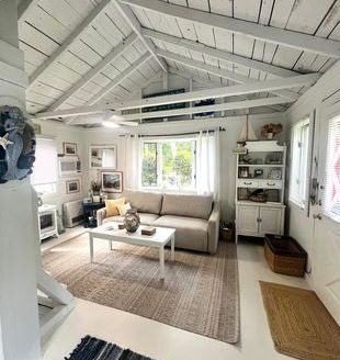 1-Bedroom Single Family Home for Rent in Westhampton Beach, NY 11978 – $10000/mo | 1 Baths | Updated 2025