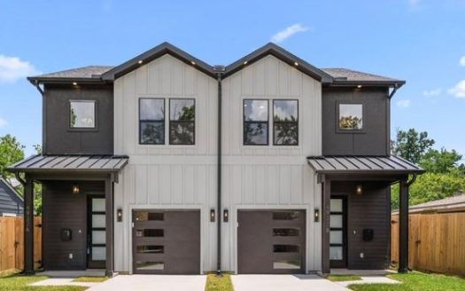 3-Bedroom Townhouse  for Rent in Houston, TX 77033 – $2400/mo | 3 Baths | Updated 2025