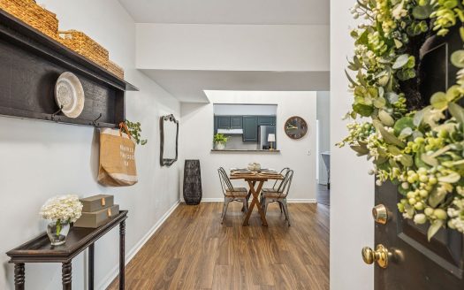 Condo for Sale in Nashville, TN 37221 – 2 Bedrooms, 2 Baths – $350000