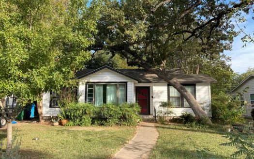 2-Bedroom Single Family Home for Rent in Austin, TX 78722 – $2600/mo | 1 Baths | Updated 2025