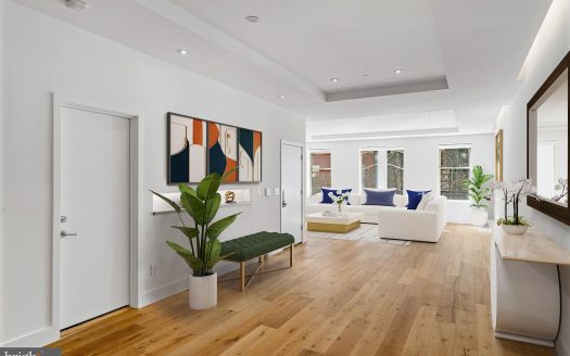 Apartment for Sale in Philadelphia, PA 19106 – 3 Bedrooms, 4 Baths – $1850000