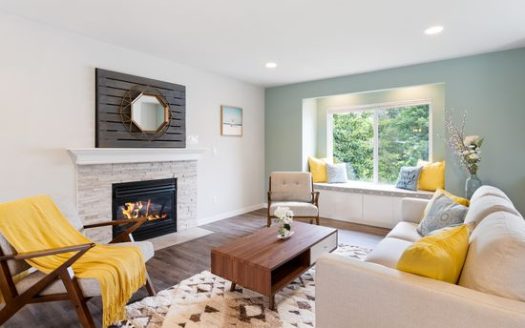 3-Bedroom Townhouse for Rent in Seattle, WA 98178 – $3000/mo | 3 Baths | Updated 2025