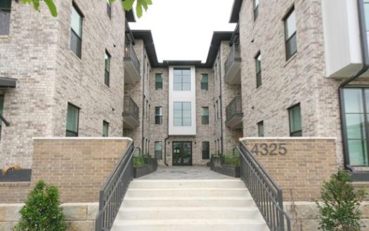 2-Bedroom Condo for Rent in Austin, TX 78731 – $3100/mo | 2 Baths | Updated 2025