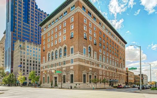 2-Bedroom Apartment for Rent in Indianapolis, IN 46204 – $2400/mo | 2 Baths | Updated 2025