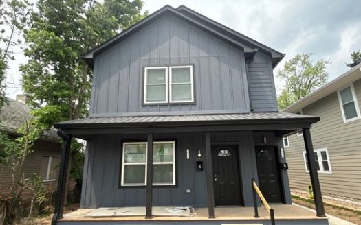 3-Bedroom Townhouse for Rent in Indianapolis, IN 46205 – $1850/mo | 2 Baths | Updated 2025