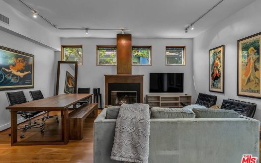 Multi Family Home for Sale in Venice, CA 90291 – 4 Bedrooms, 5 Baths – $2995000