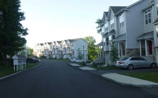 2-Bedroom Townhouse for Rent in Wappingers Falls, NY 12590 – $3000/mo | 3 Baths | Updated 2025
