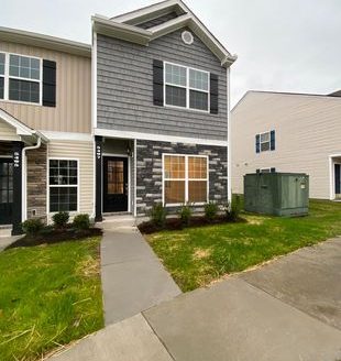 3-Bedroom Townhouse  for Rent in Antioch, TN 37013 – $1840/mo | 3 Baths | Updated 2025