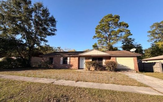3-Bedroom Single Family Home for Rent in Jacksonville, FL 32210 – $1395/mo | 2 Baths | Updated 2025